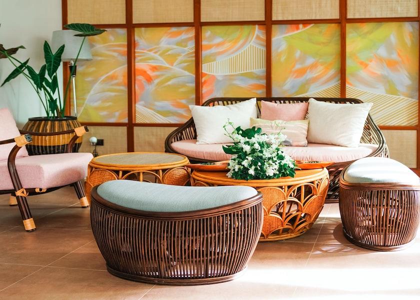Nakhon Si Thammarat Province Sichon Lobby
