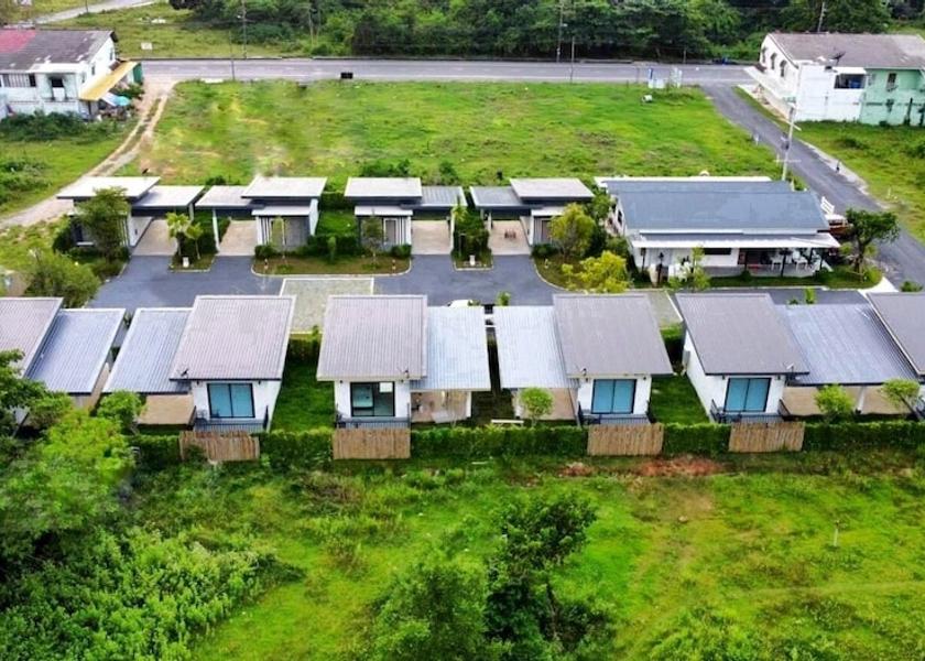 Nakhon Si Thammarat Sichon Exterior Detail