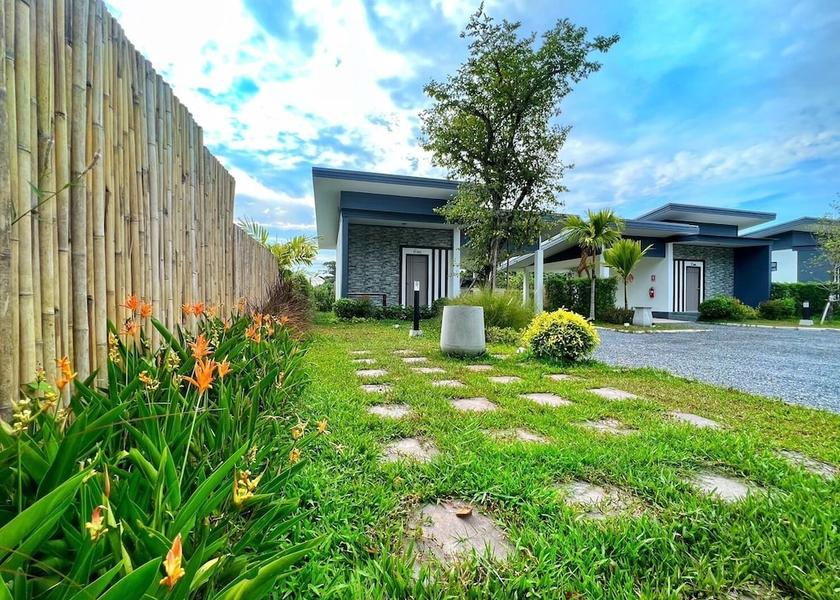 Nakhon Si Thammarat Sichon Exterior Detail