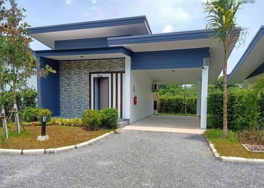 Nakhon Si Thammarat Sichon Exterior Detail
