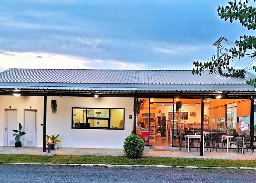 Nakhon Si Thammarat Province Sichon Reception