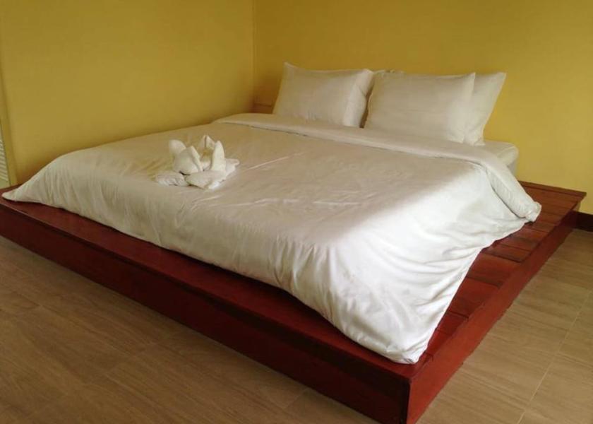 Ratchaburi Suan Phueng Room