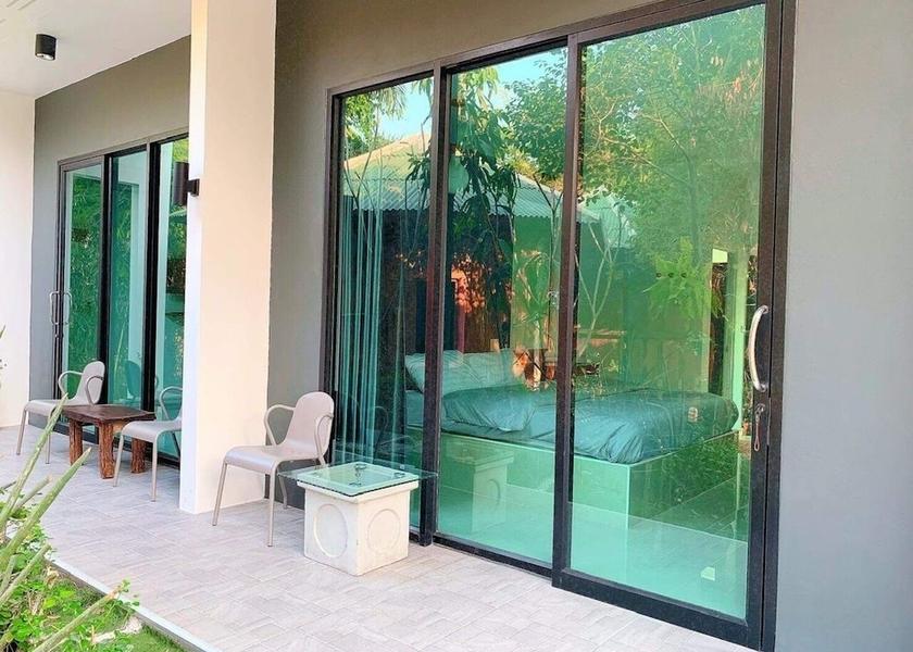 Suphan Buri U Thong Exterior Detail