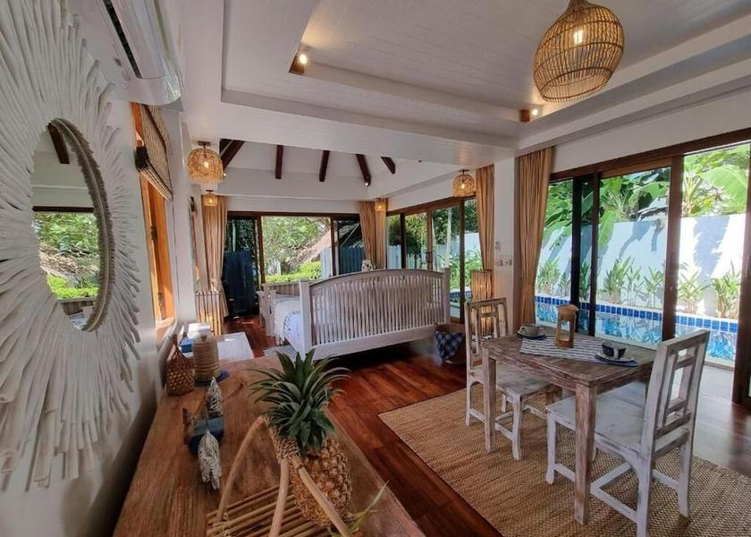 Phuket Province Wichit Room