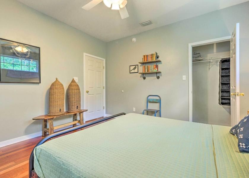 Alabama Bayou La Batre Interior Entrance