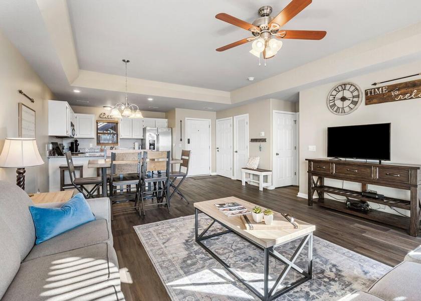 Missouri Branson West Living Area