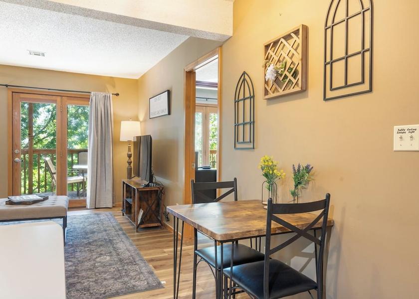 Missouri Branson West Room