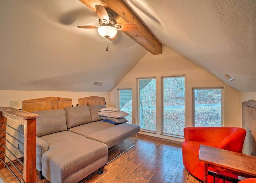 Missouri Branson West Interior Entrance