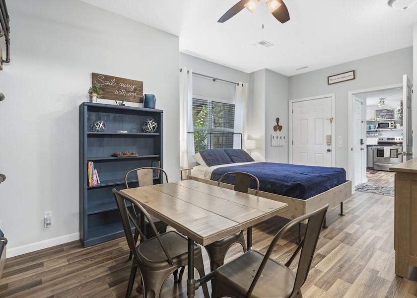 Missouri Branson West Room