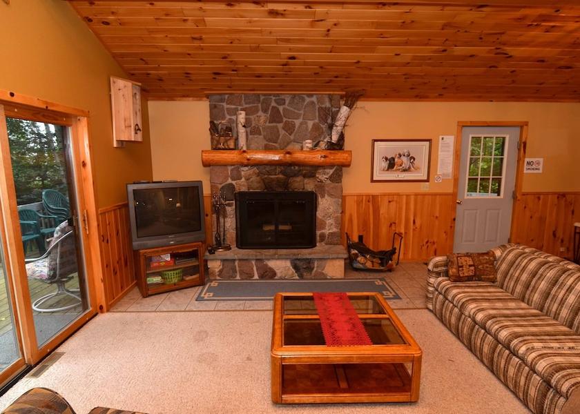 Wisconsin Cable Living Area