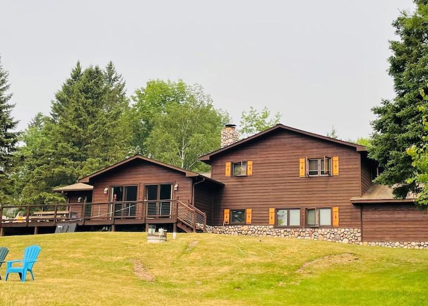 Wisconsin Cable Exterior Detail