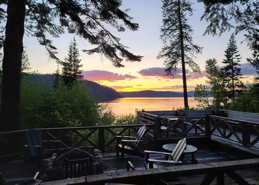 Idaho Coolin Exterior Detail