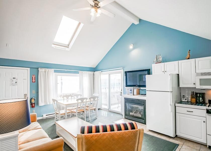 Massachusetts Dennis Port Room