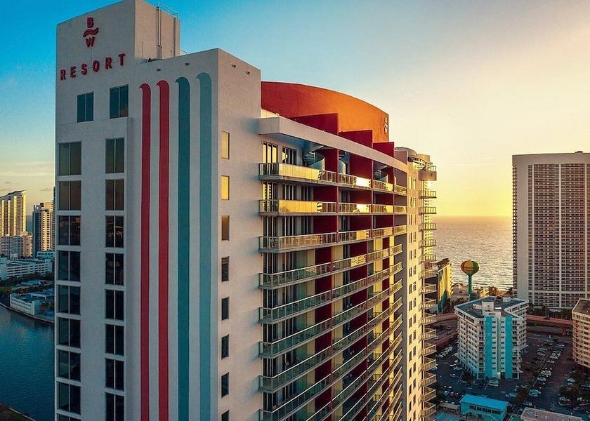 Florida Hallandale Beach Facade