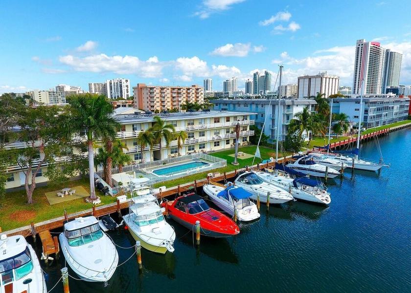 Florida Hallandale Beach Lake