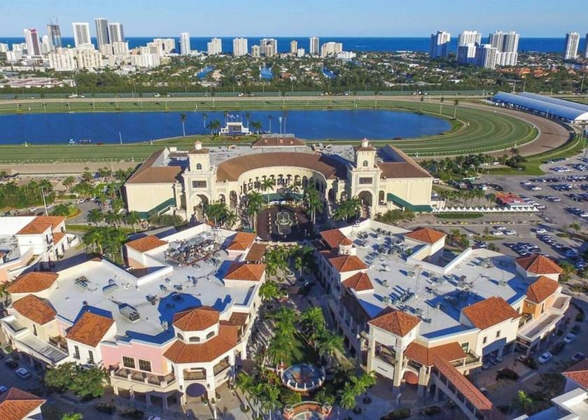 Florida Hallandale Beach Pool