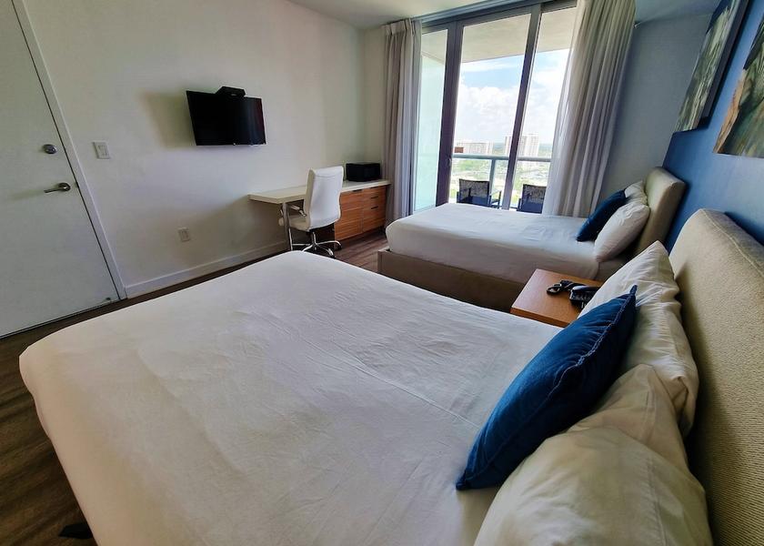 Florida Hallandale Beach Room