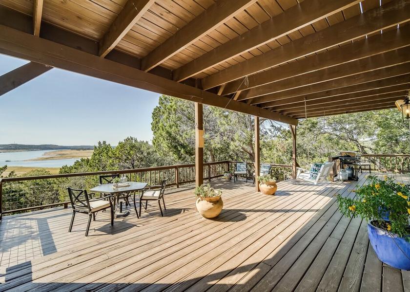 Texas Leander Outdoor Dining