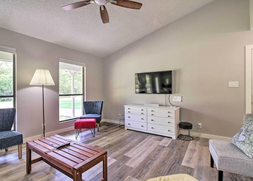 Texas Leander Interior Entrance