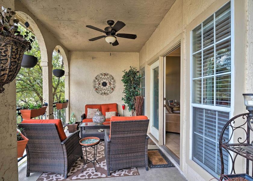 Texas Leander Interior Entrance