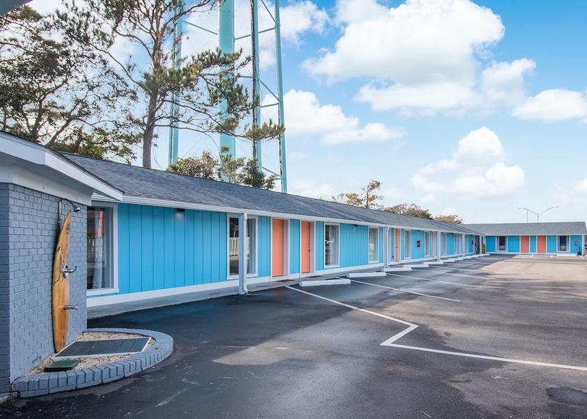 North Carolina Oak Island Exterior Detail