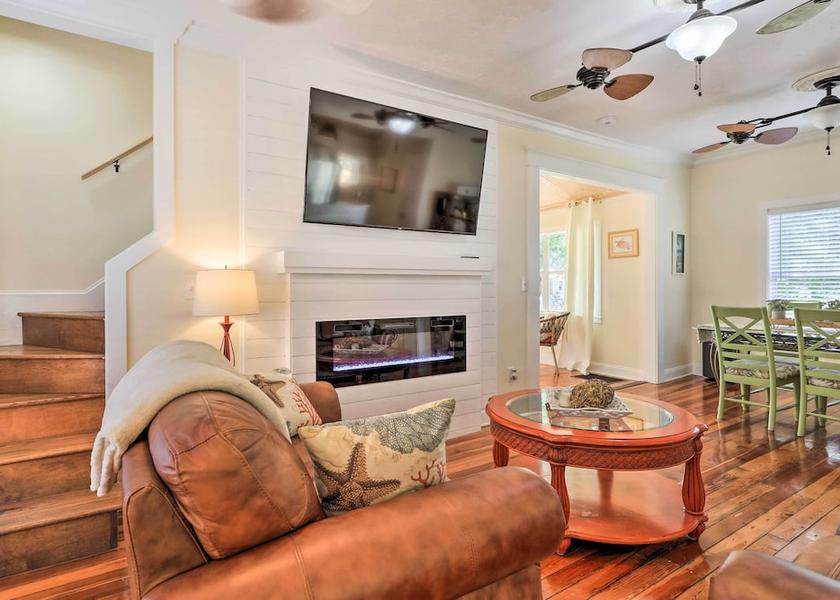 Georgia Palmetto Interior Entrance