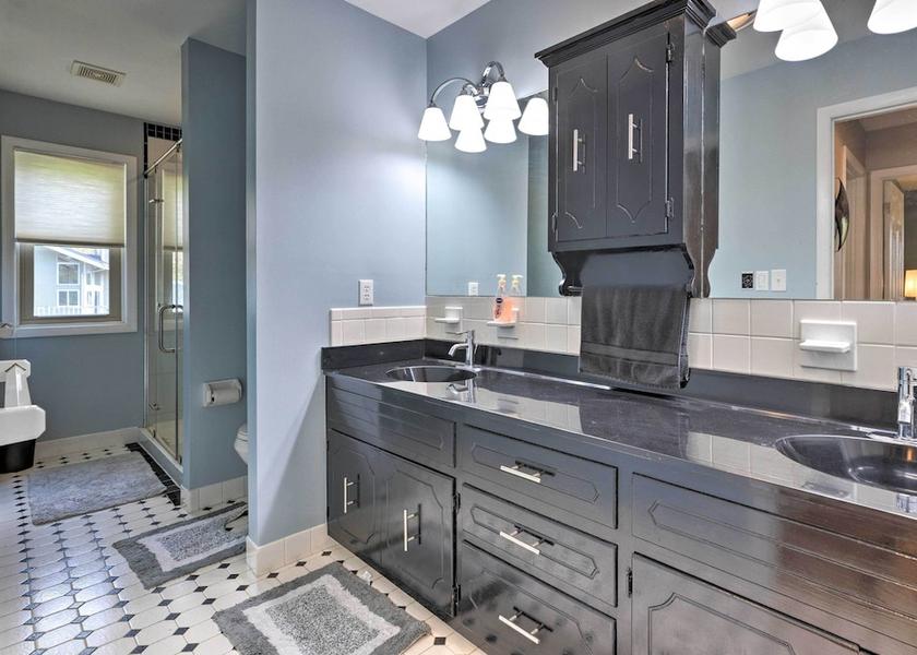 Virginia Reedville Interior Entrance