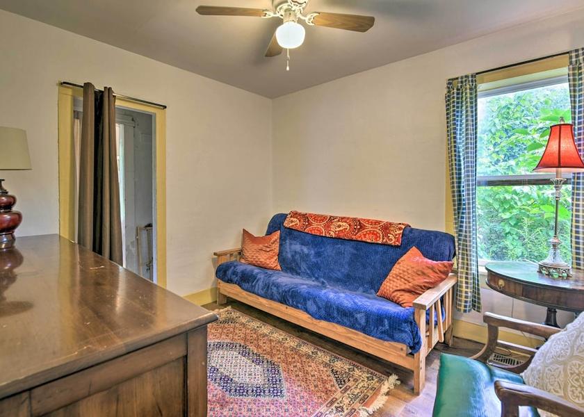 Connecticut Roxbury Interior Entrance