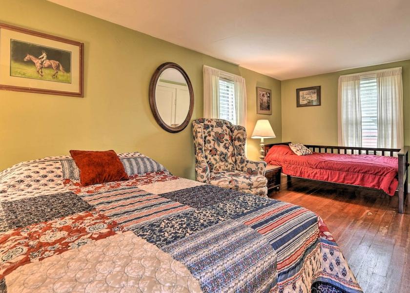 Connecticut Roxbury Interior Entrance