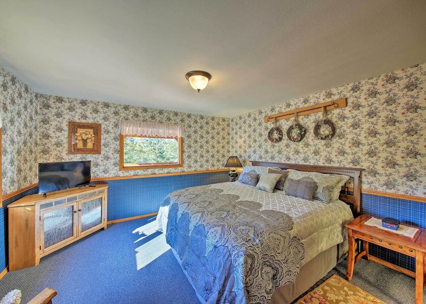 Kansas Rexford Interior Entrance