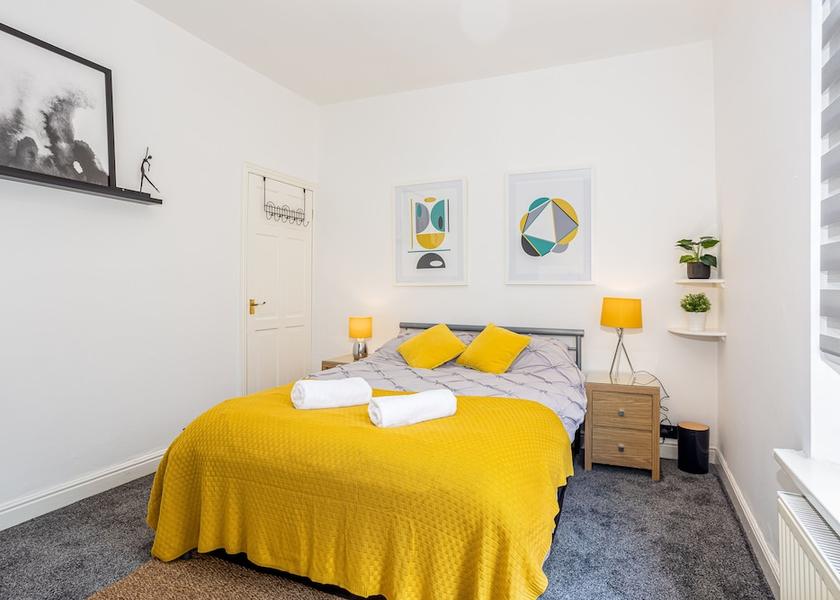 England Newcastle-Under-Lyme Room