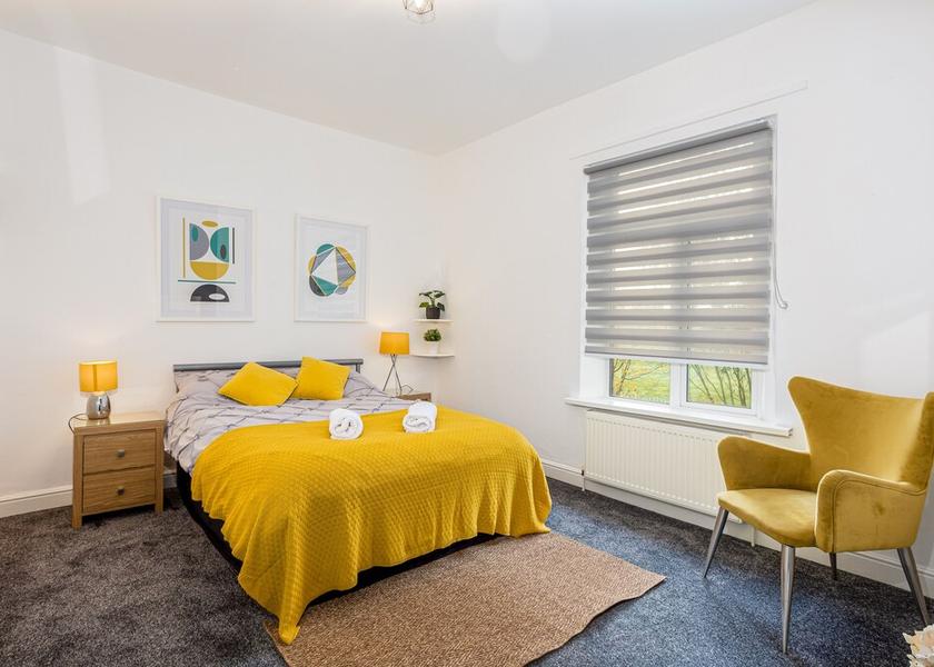 England Newcastle-Under-Lyme Room