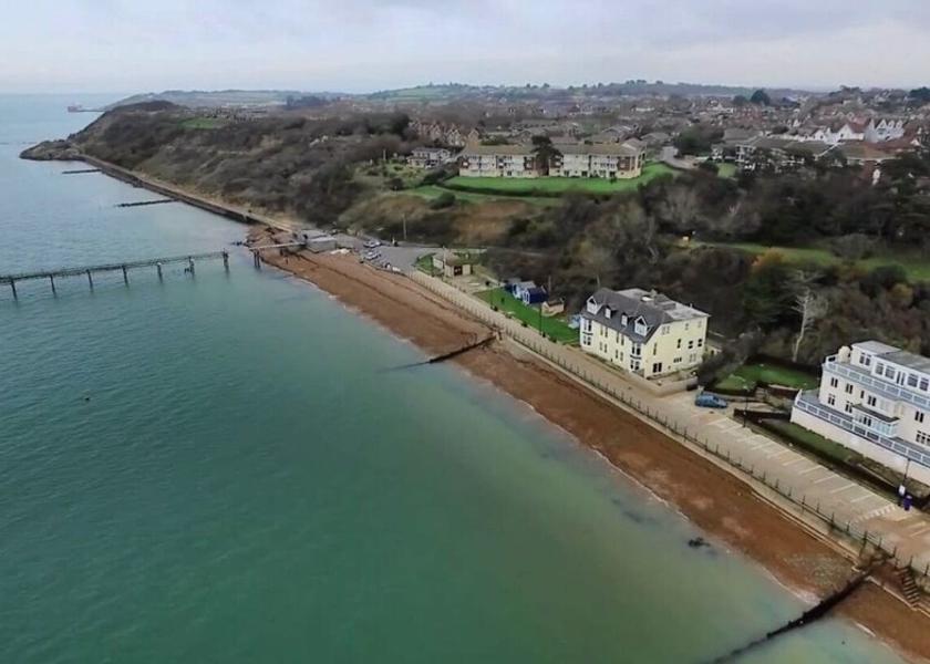 England Totland Bay Exterior Detail