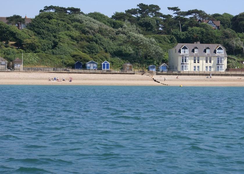 England Totland Bay Exterior Detail