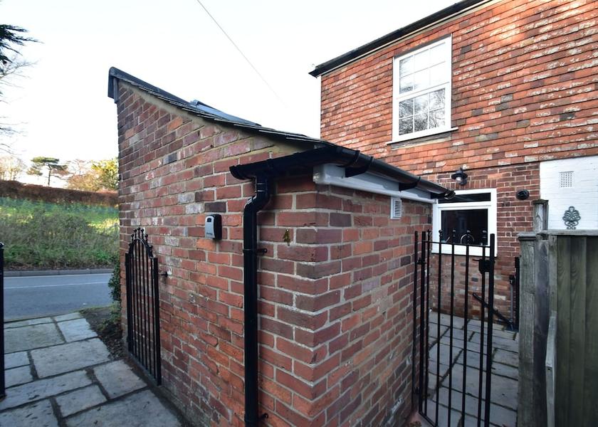 England Winchelsea Exterior Detail