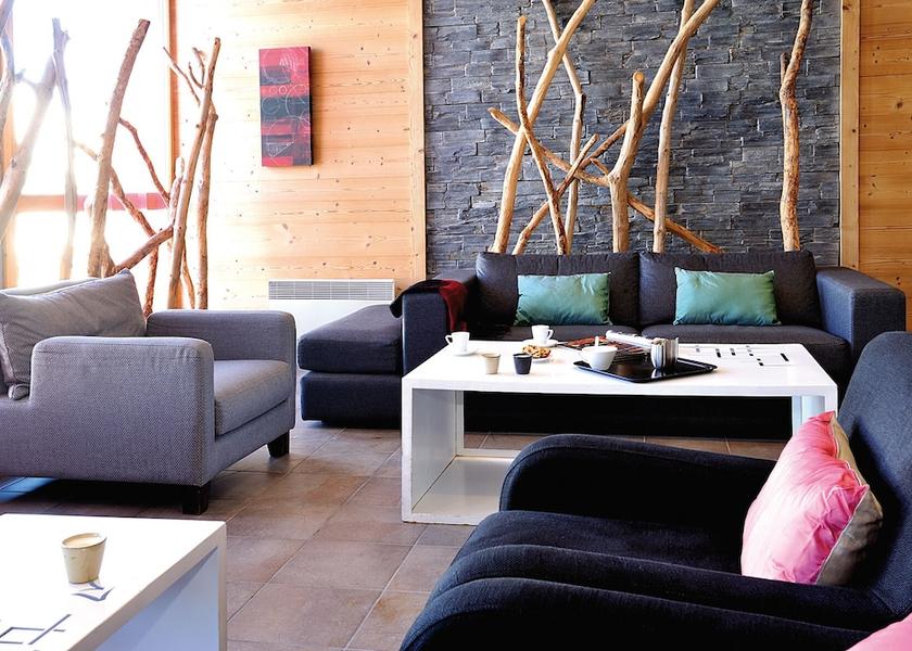 Auvergne-Rhone-Alpes Bourg-Saint-Maurice Lobby