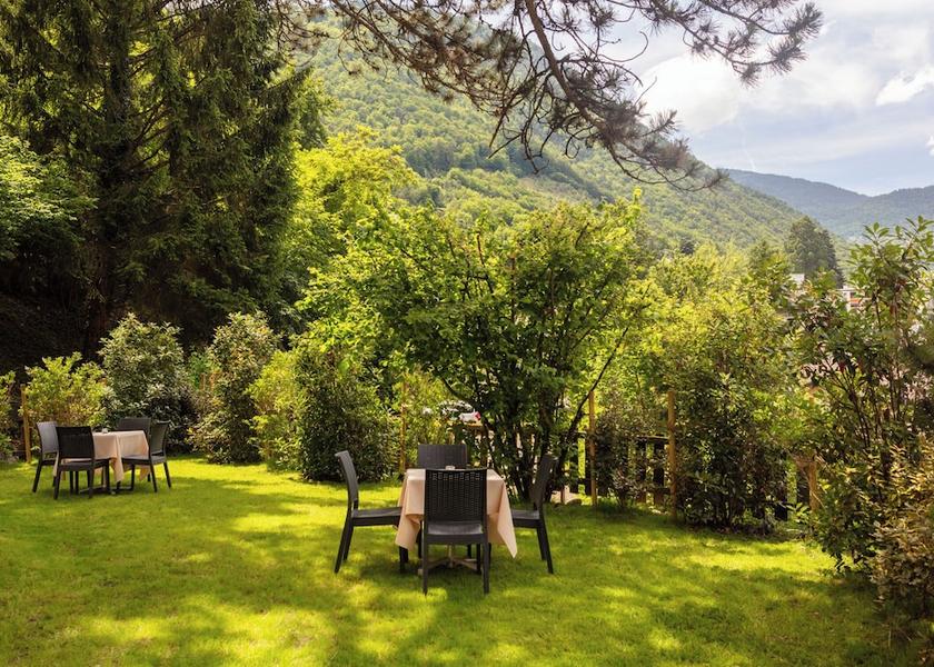 Auvergne-Rhone-Alpes Brides-les-Bains Garden