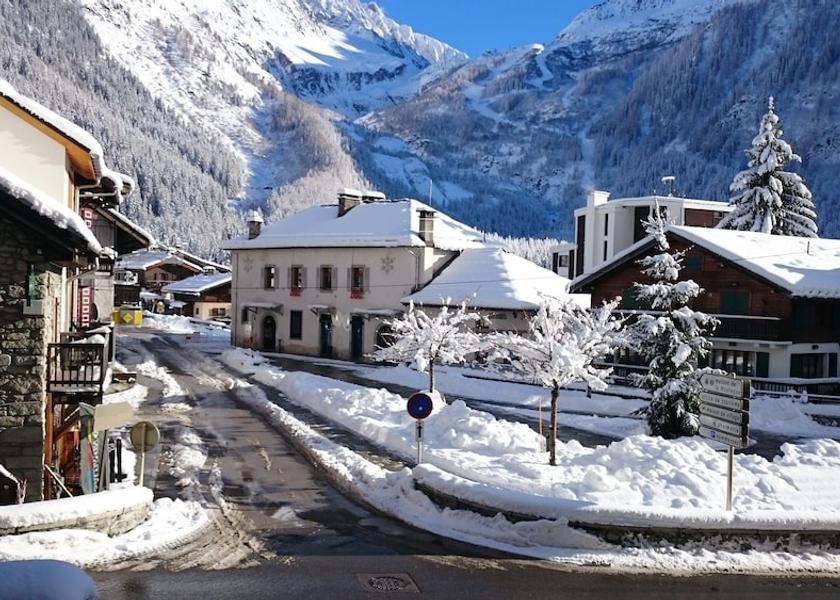 Auvergne-Rhone-Alpes Chamonix-Mont-Blanc View from Property