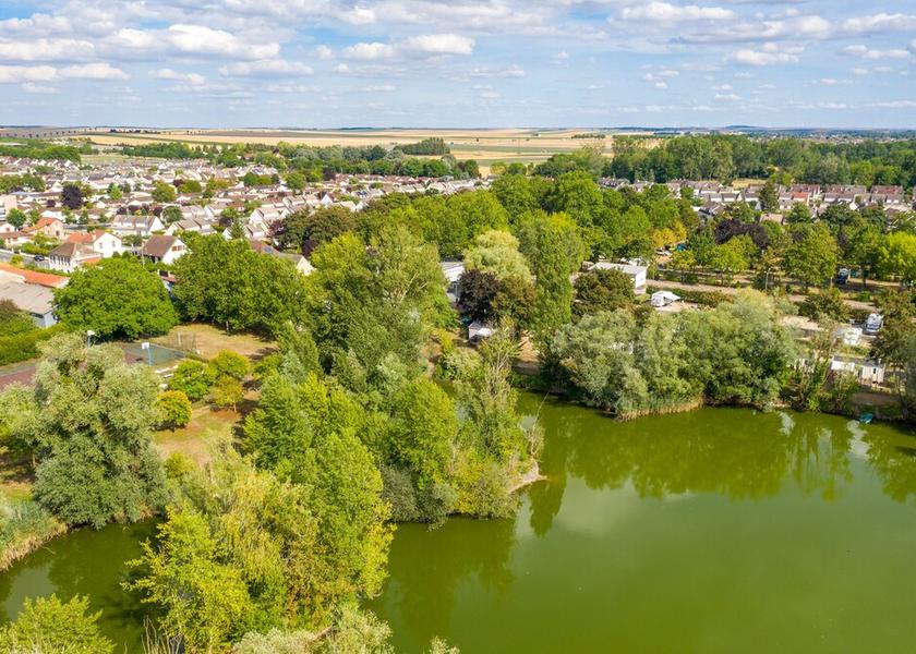 Grand Est Chalons-en-Champagne Exterior Detail