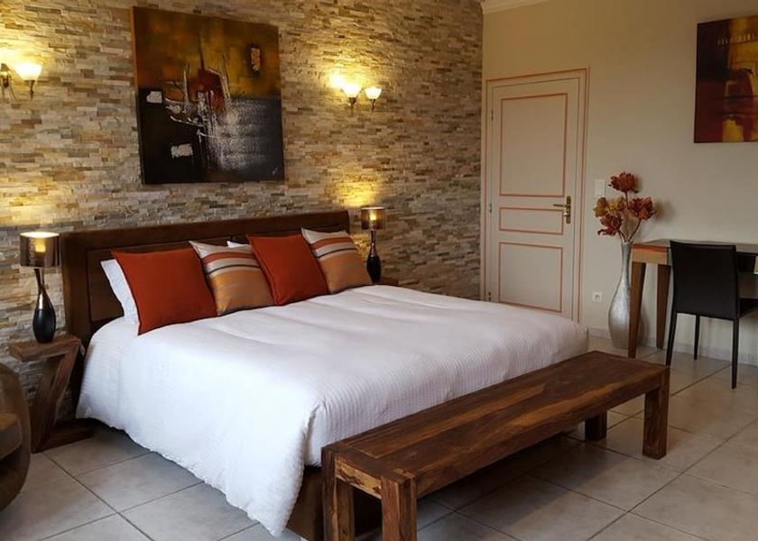 Grand Est Chalons-en-Champagne Room