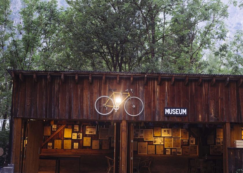 Auvergne-Rhone-Alpes Les Deux Alpes Bicycling