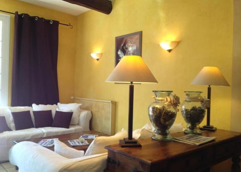 Provence - Alpes - Cote d'Azur Maussane-les-Alpilles Interior Entrance