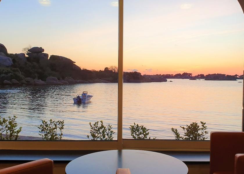 Brittany Perros-Guirec Lobby