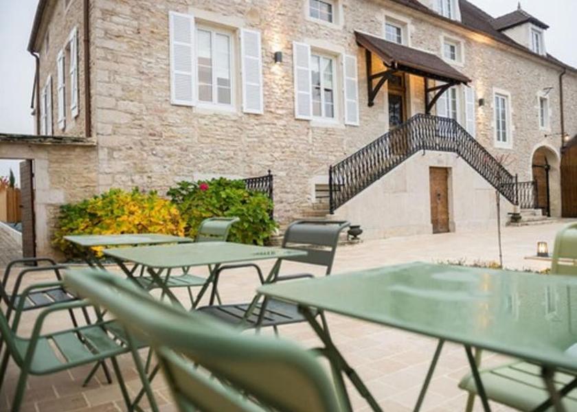 Bourgogne-Franche-Comte Puligny-Montrachet Terrace