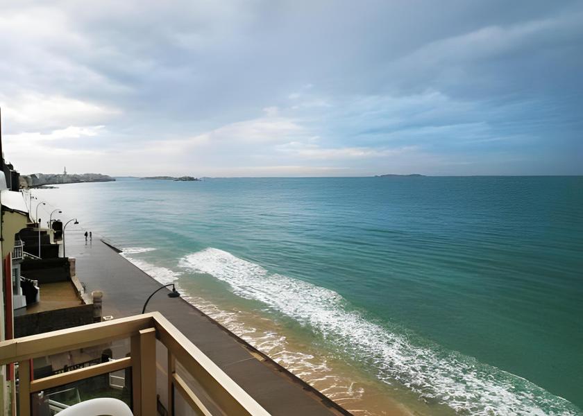 Brittany Saint-Malo balcony/terrace