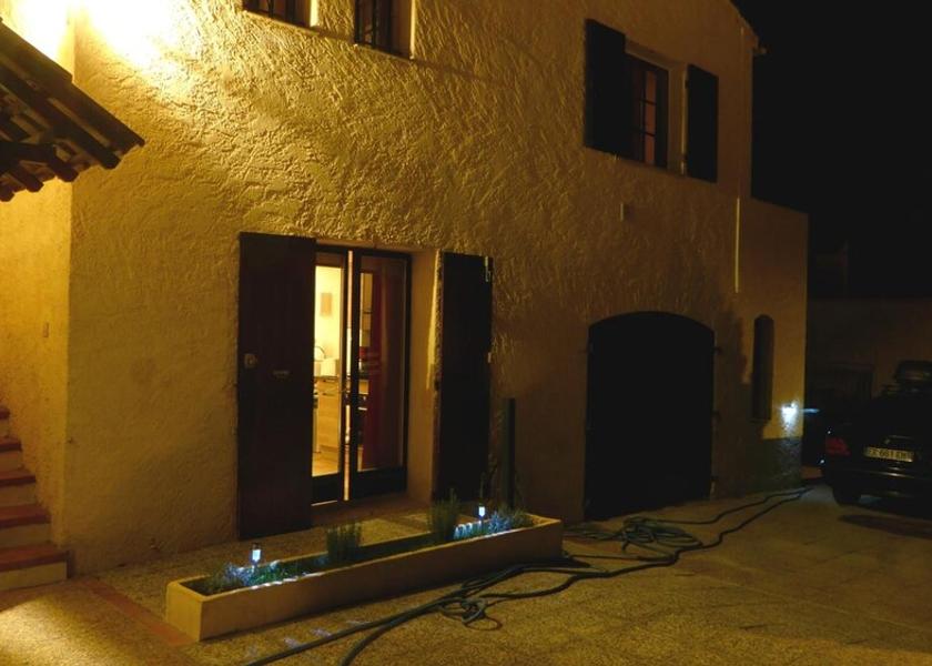 Provence - Alpes - Cote d'Azur Six-Fours-les-Plages Exterior Detail