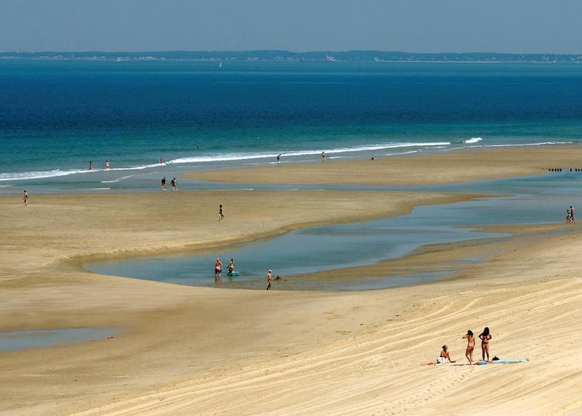 Nouvelle-Aquitaine Soulac-sur-Mer Beach