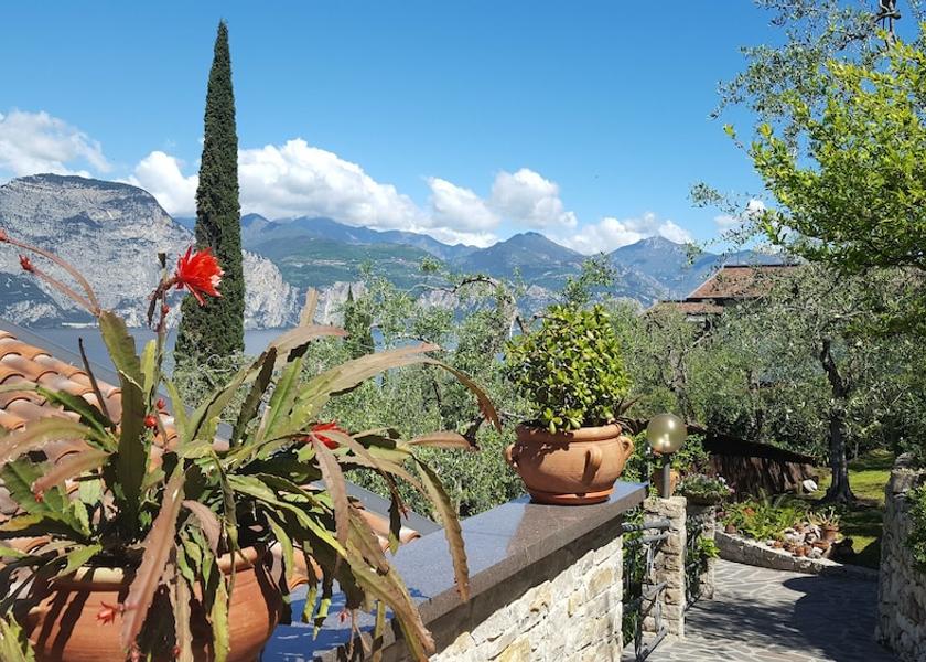 Veneto Brenzone sul Garda Property Grounds