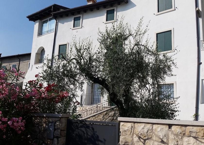 Veneto Brenzone sul Garda Exterior Detail