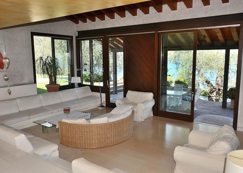 Veneto Brenzone sul Garda Interior Entrance